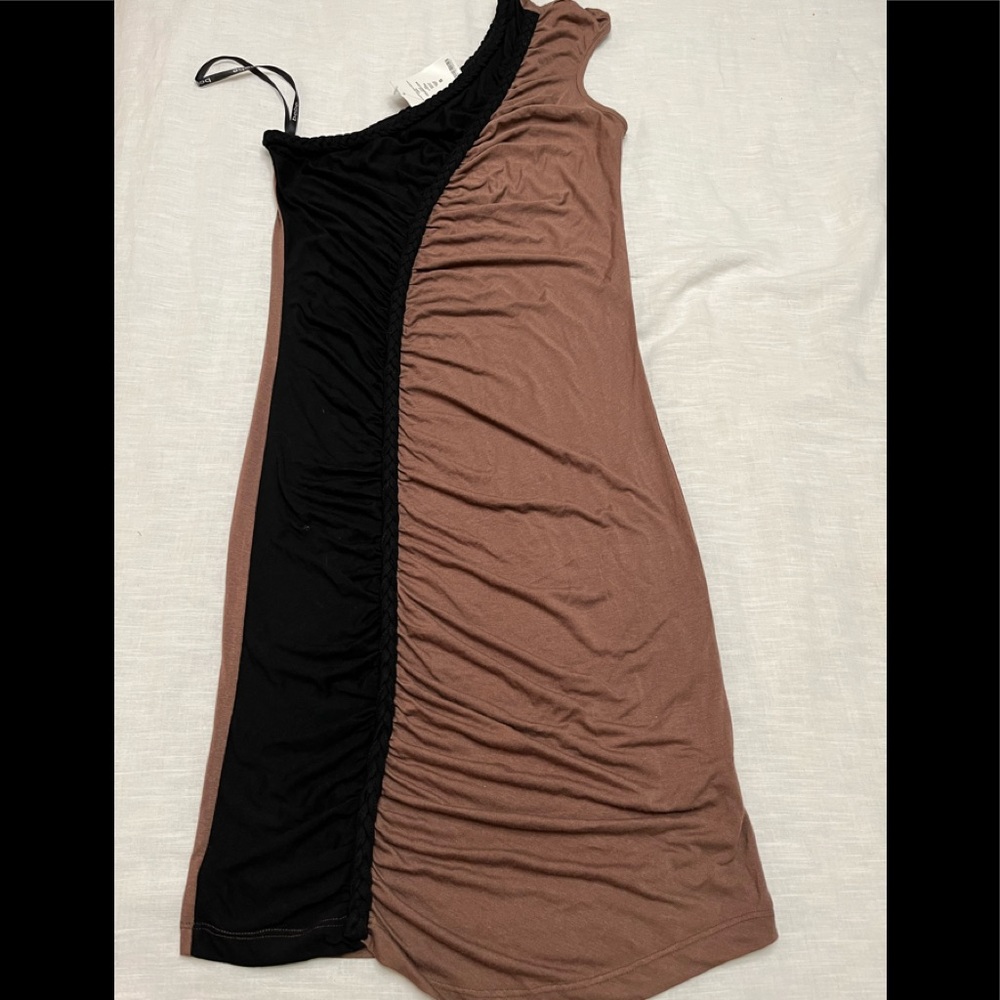 2bBebe one shoulder dress